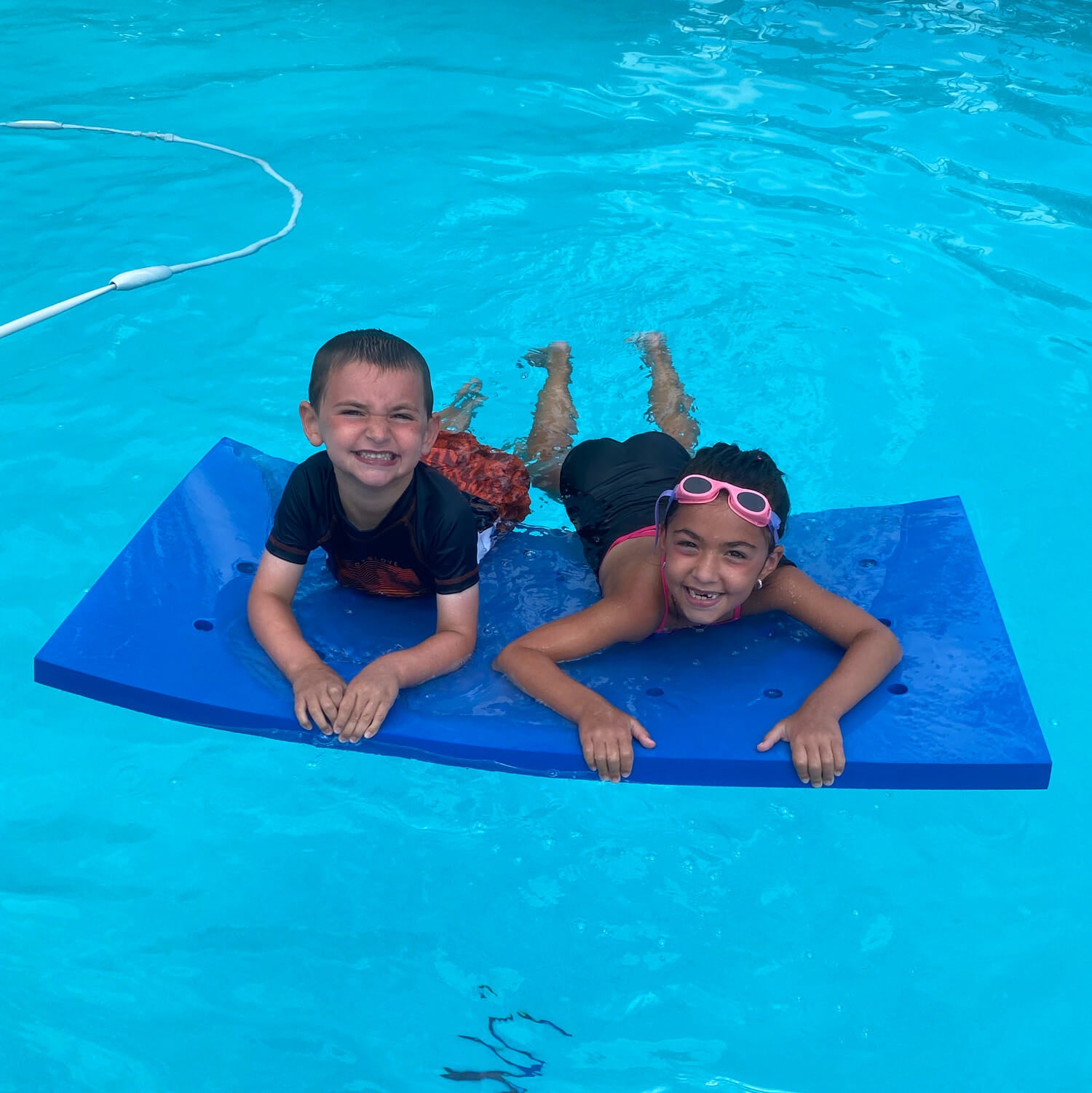 Big Blue Swim School - Swiss Cheese Foam Floating Mat 36
