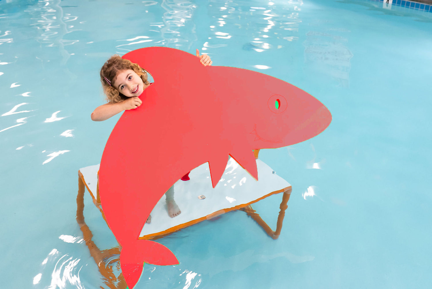 Aquamentor Shark Foam Floating Mat in polyethylene foam