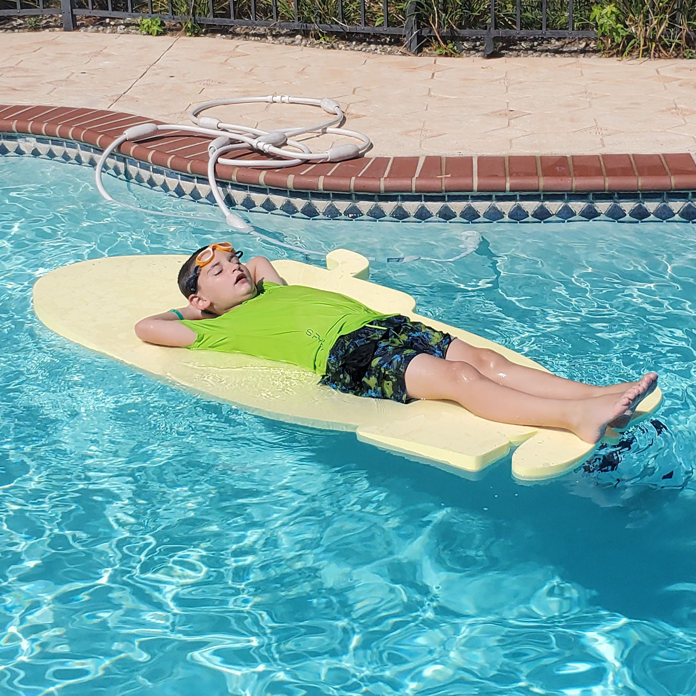 Aquamentor Sam's Submarine™ Foam Floating Mat – Made in the USA – Durable Swim Training Aid