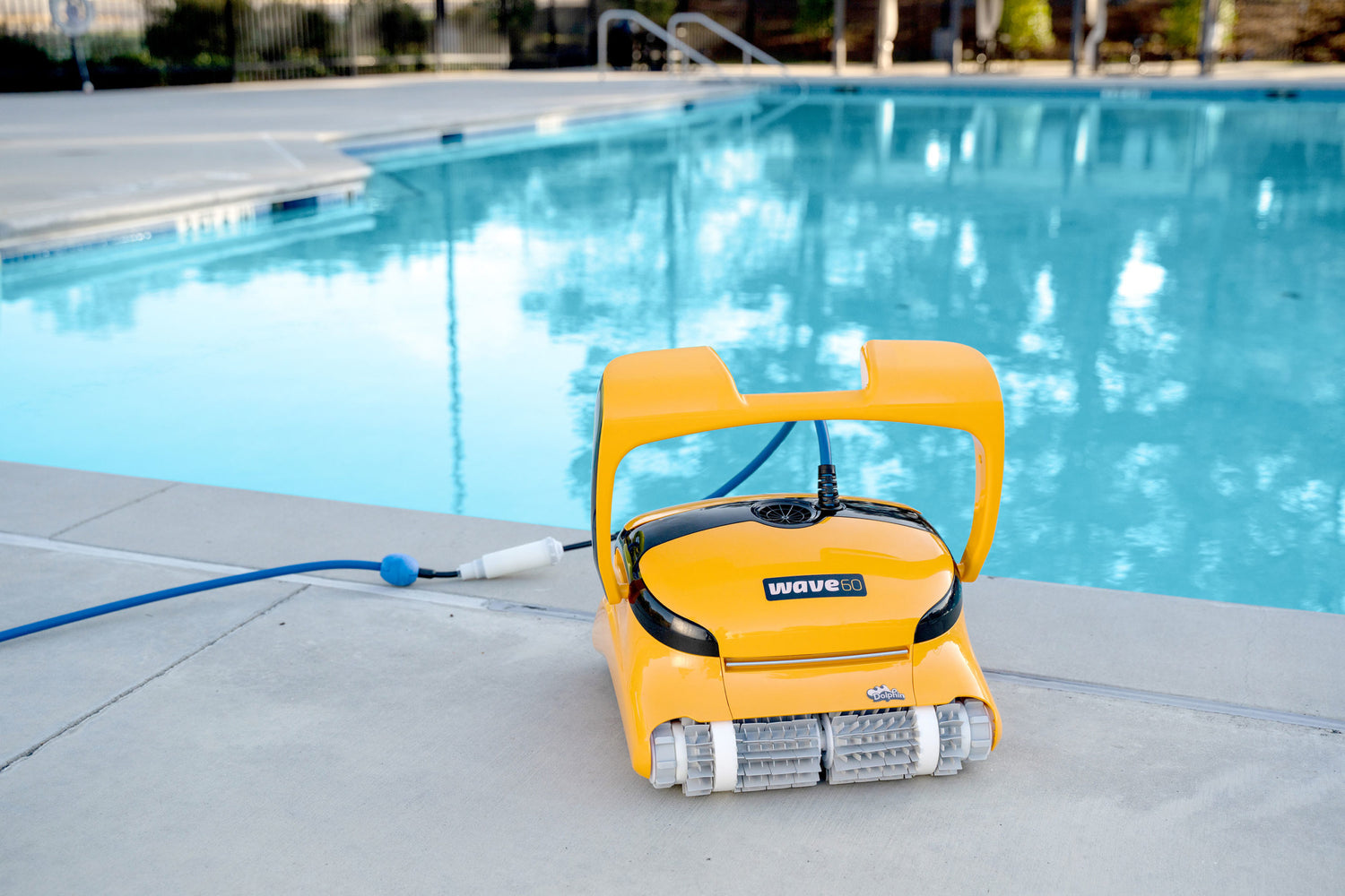 Dolphin Wave 60 Robotic Pool Cleaner