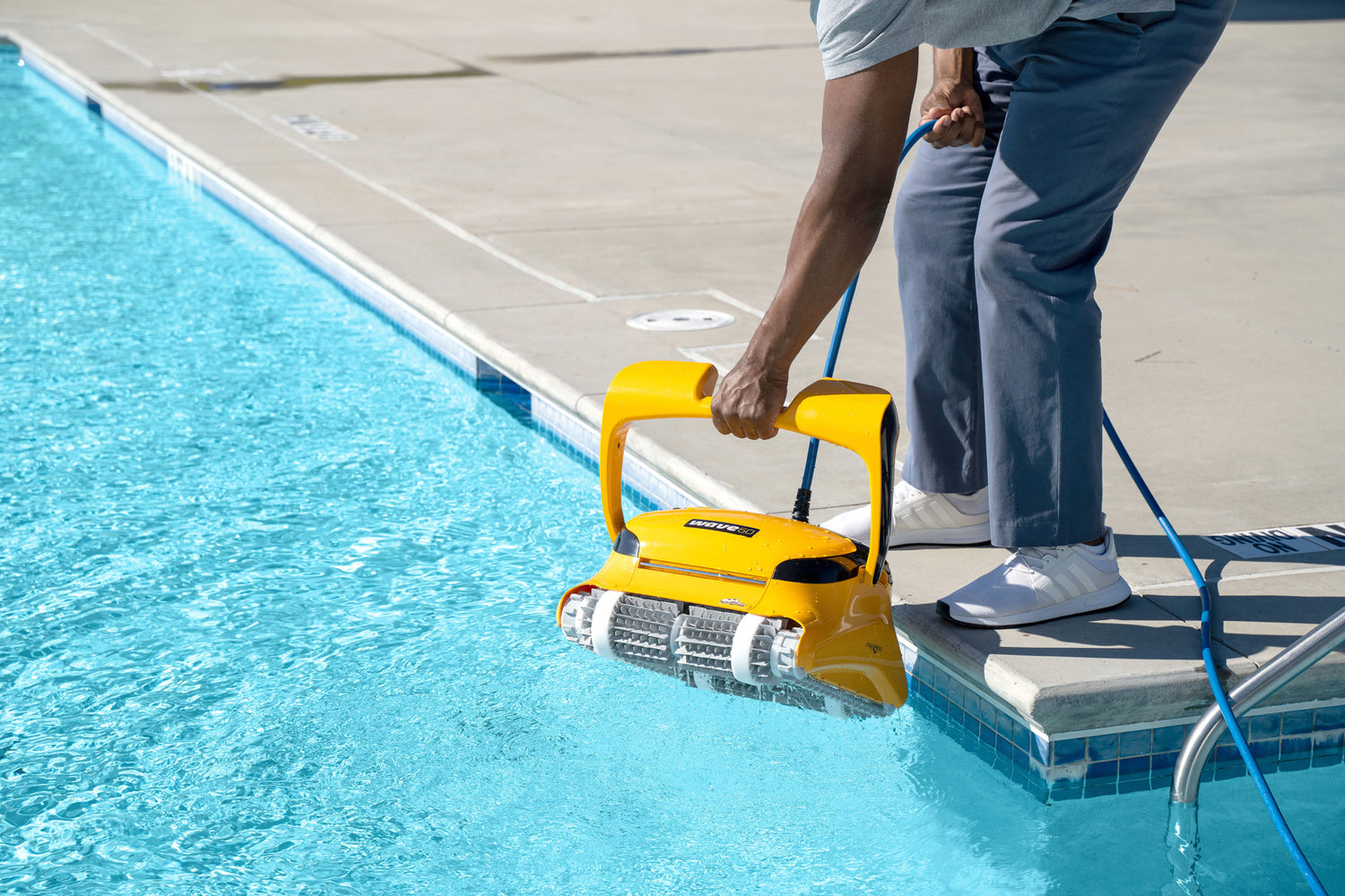 Dolphin Wave 60 Robotic Pool Cleaner